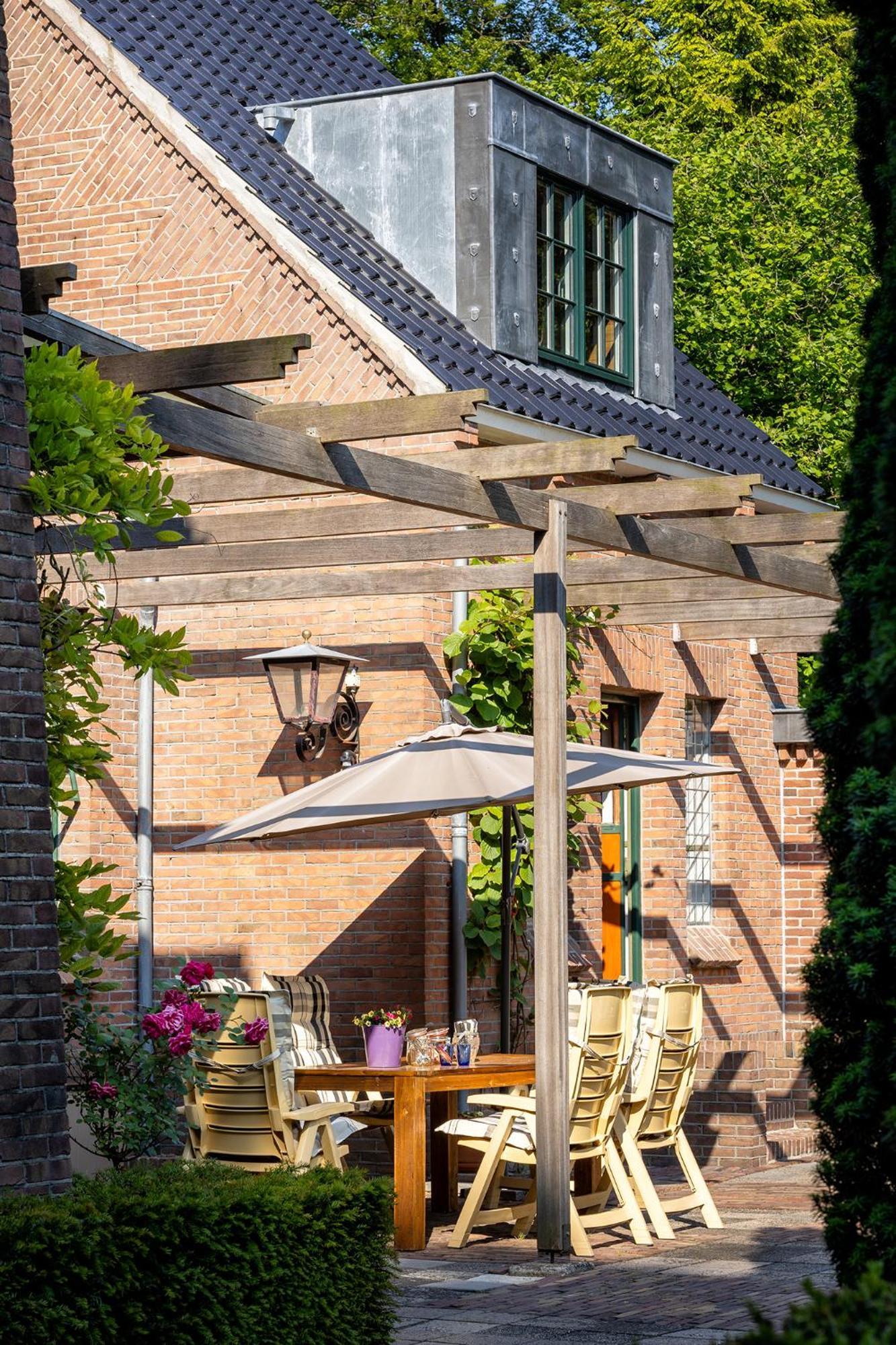 Londons Cottage Hilversum Bagian luar foto